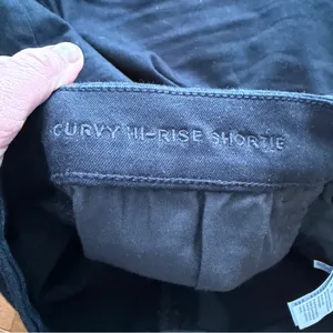 American Eagle Curvy Hi-Rise Shortie Black Denim Shorts Size 12 thumbnail 6