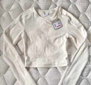 Puma Cropped Sweater thumbnail 1