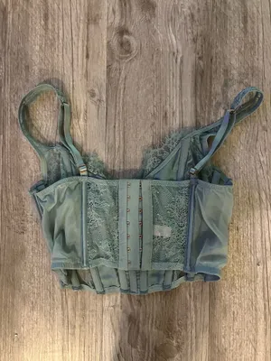 Victoria’s Secret Lace Corset thumbnail 2