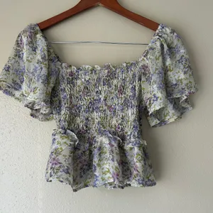 Astr the Label Purple Floral Flutter Sleeve Top Size XS thumbnail 9