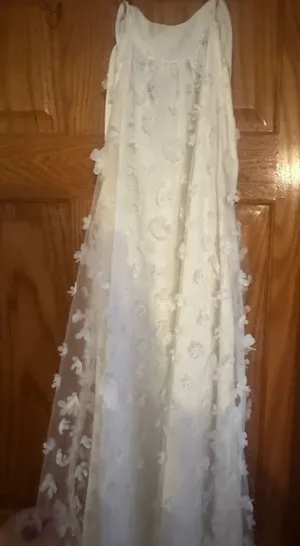 White Dress Amazon Flower Xl thumbnail 1
