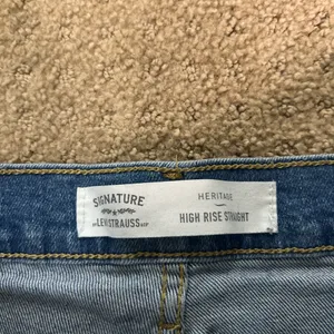 Signature by Levi Strauss Heritage High Rise Straight Distressed Jeans 6/W28 thumbnail 5