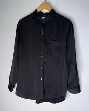 aritzia Wilfred Black‎ Satin Oversized Collar Button Down Top XS thumbnail 1