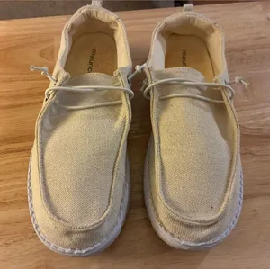Women’s Maurices Brand Canvas Slip-On Loafers in Beige Size 7M thumbnail 1