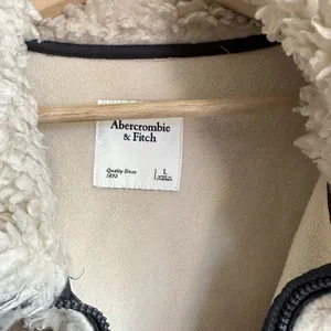 abercrombie fitch Sherpa Fleece Jacket Sz L Cinch Waist Zip Up Front Beige thumbnail 7
