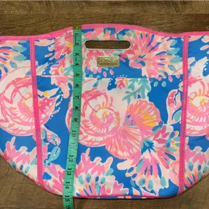 Lilly Pulitzer Large Insulated Floral Beverage Tote thumbnail 7