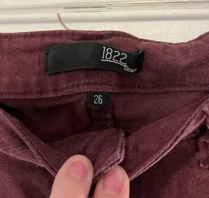 1822 Denim Lisbon Burgundy Skinny Jeans - Size 26 thumbnail 5