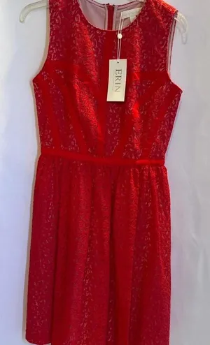 Erin Fetherstone‎ NWT Red Lace Dress with zipper back Women Size 2 thumbnail 1