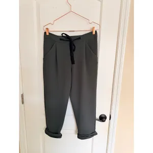 Wilfred Free Aritzia‎ Pants Women Size 4 Tie Waist Tapered Pleated Trouser thumbnail 4