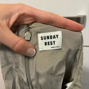 Aritzia Sunday Best Tatiana Skirt Dry Basil NWT thumbnail 4