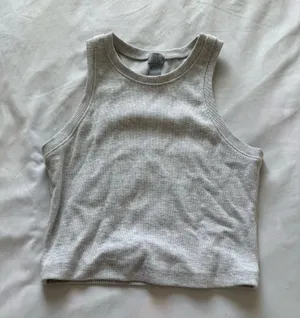 Gray Tillys Top thumbnail 3