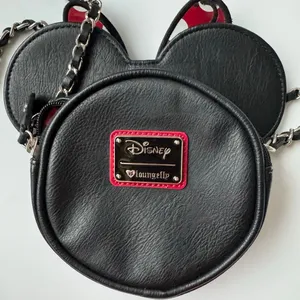 Disney Loungefly Minnie Mouse Ear Crossbody Bag Black Quilted Bow Chain Strap thumbnail 3