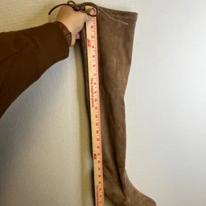Forever 21 Womens Taupe Suede Over The Knee Boots Block Heel Lace Up Size 7 thumbnail 7