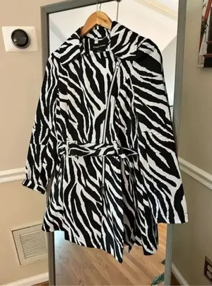 Black Rivert Zebra Trench Coat XS thumbnail 1