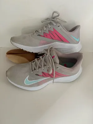 Nike Quest 3 Women's Running Shoes Grey Pink Blue Athletic Sneakers thumbnail 4