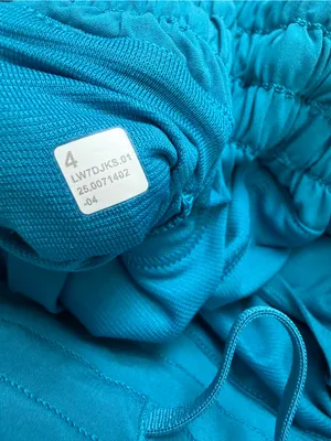 Lululemon Hotty Hot High Rise Lined Short 4" Size 4 NWOT thumbnail 5