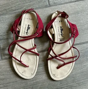 Red sandals Size 7 thumbnail 1