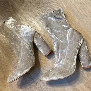 MOVING SALE Cape Robbin Grey Velvet Block Heel Suede Booties thumbnail 3