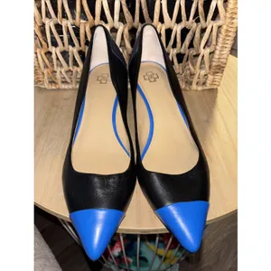 7 M Ann Taylor leather Pointed Toe Two Tone Blue Black Pump Heels thumbnail 2