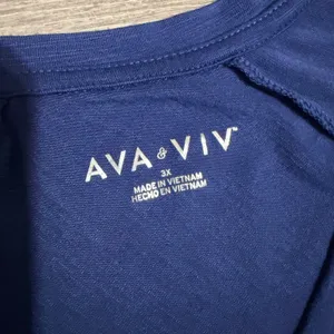 Ava & Viv Womens 3X T-Shirt Cobalt Blue V-Neck Slub Knit High-Low Cuffed Comfort thumbnail 3