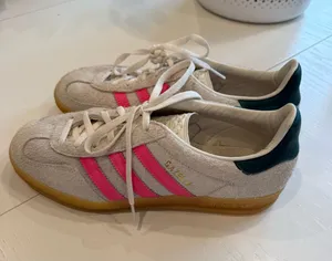 Adidas Gazelle Pink and Green thumbnail 1