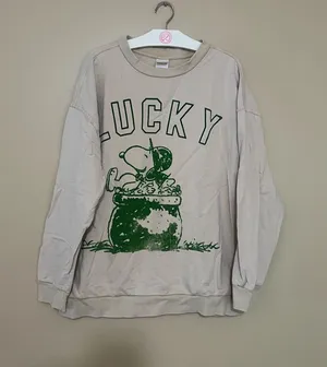 Peanuts Lucky Crewneck Sweatshirt Womans Size Large thumbnail 1