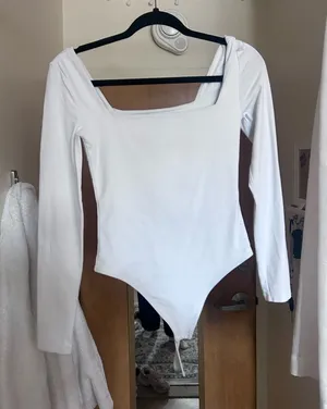 Aritzia Bodysuit Babaton thumbnail 1