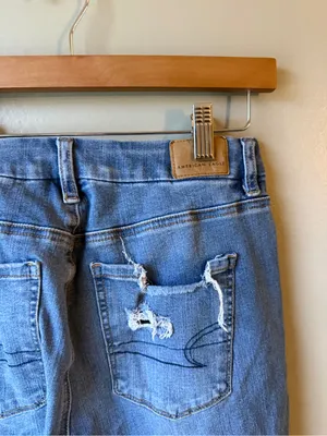 American Eagle Dream Jean Distressed High Rise Jeans Size 4 Short thumbnail 5