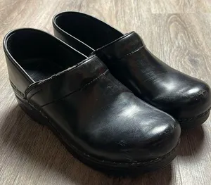 Dansko Leather Clogs Size 39 (US 8.5-9) Narrow thumbnail 1