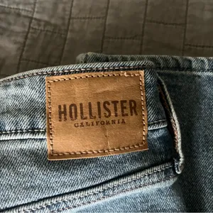 Hollister mom jean thumbnail 4