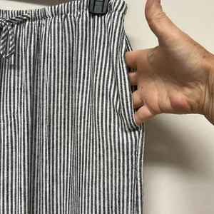A New Day- Navy & White Striped Linen Wide Leg Pants with pockets size S thumbnail 3