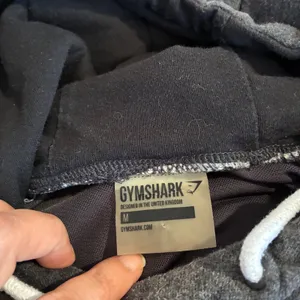 Gymshark X Nikki Blackketter‎ Cropped Hoodie Pullover Athleisure Black Marl-M thumbnail 3