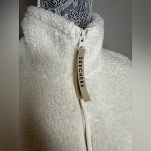 SKECHERS Womens 1/4 Zip Fleece Pullover with Kangaroo Pockets Cream Size XS thumbnail 4
