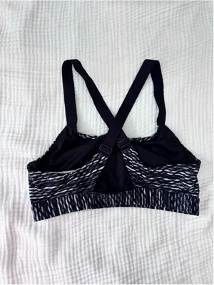 Women's Under Armour Sports Bra XL Black White Crossback Adjustable Straps thumbnail 2