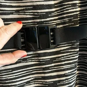 TRINA TURK Women’s Black & White Belted Zebra Stripe 3/4 Sleeve Dress Size 6 thumbnail 5