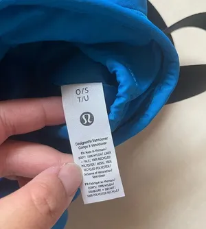 Lululemon Water Bottle Crossbody Bag with Front Pocket 2L - Poolside/Tru… thumbnail 10