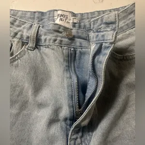 Princess Polly Leonie Lightwash Denim Shorts size 6 thumbnail 7