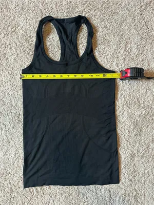 Lululemon Black Racerback Women's Tank Top thumbnail 3