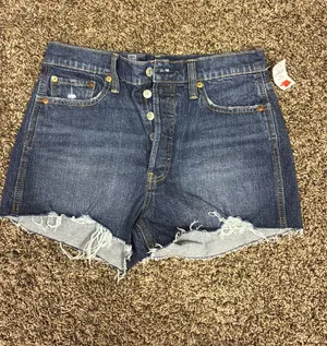 Gap Denim Shorts Women’s cheeky short high rise thumbnail 1