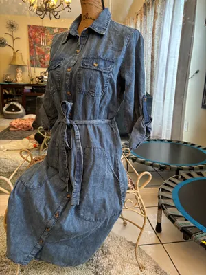 Super pretty denim dress size Lg thumbnail 2