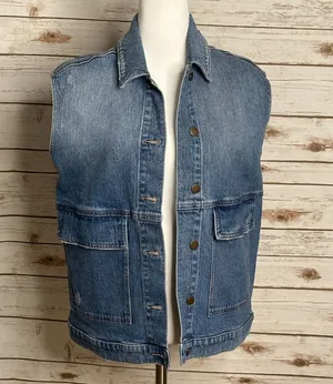 Evereve Luka light-medium wash oversized utility button-front denim vest Size XS thumbnail 1