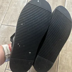 Madden NYC Black Slip thumbnail 5