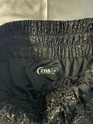 Zyia Active High Rise Black Bomber Bubbles Shorts thumbnail 5