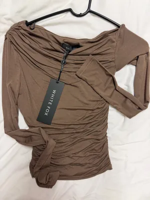 White Fox Boutique long sleeve  thumbnail 1