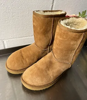 UGG Classic Chestnut Boots thumbnail 4