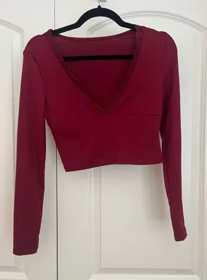 Going out top Red thumbnail 1