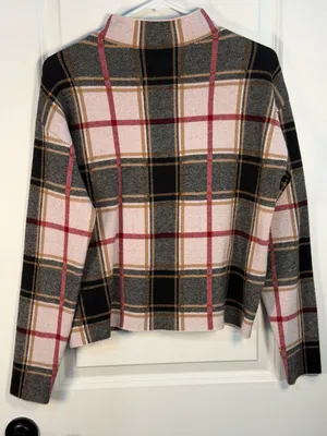 Tahari Mock Neck Plaid Sweater Size S thumbnail 2
