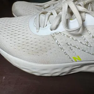 White New Balance Fresh Foam 5200GW running athletic shoes M 9.5/W11 thumbnail 5