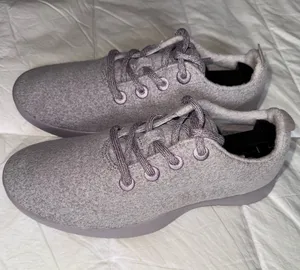 allbirds Women's Heather Gray Wool Runners thumbnail 1