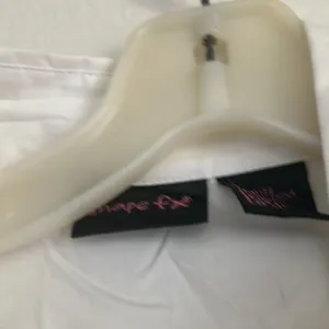 FINAL MARKDOWN Shape fx blouse xl White thumbnail 3